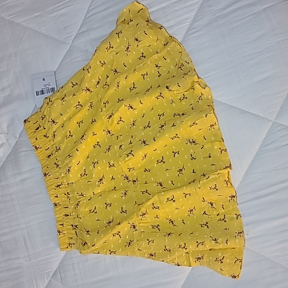 NWT Forever 21 Tiered Floral Print Skirt